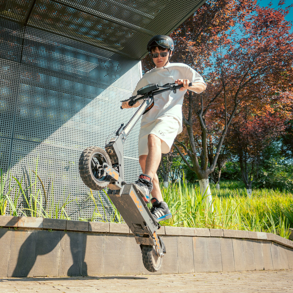 KuKirin G2 2025 Electric Scooter | Maximum Speed 45 km/h | Range 55 km | 800 Wh