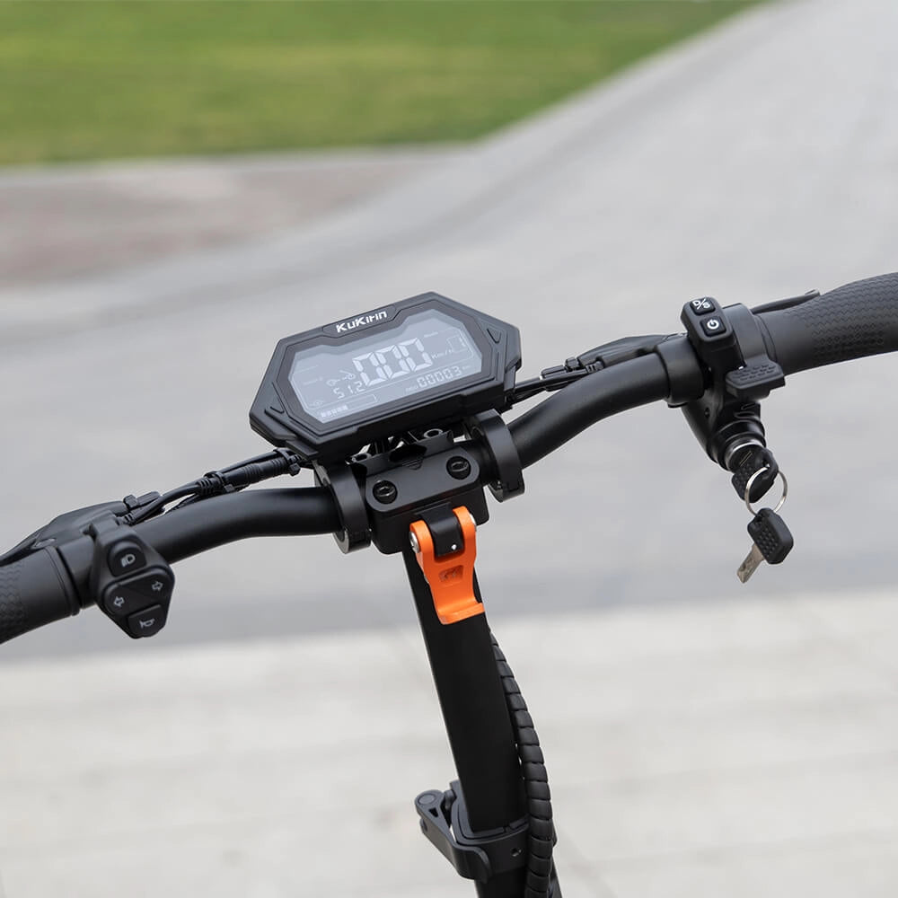 Wide handlebars and sturdy front console assembly of KuKirin G2 Master