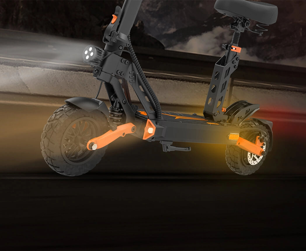 High-visibility 6-light system on KuKirin G2 Pro including headlights and side safety markers.