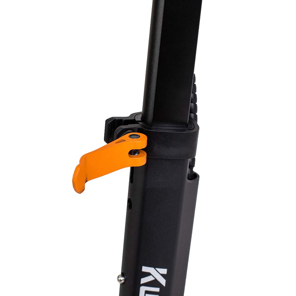 Height-adjustable telescopic steering column quick-release clamp on KuKirin G2 Pro.