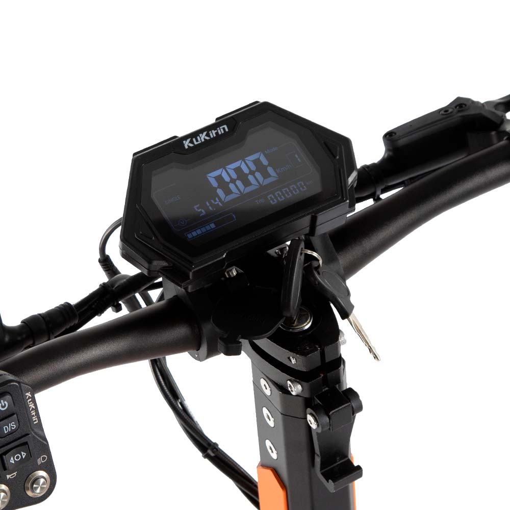 High-visibility smart digital LCD dashboard speedometer on the KuKirin G3 Pro.