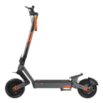 Vista de perfil lateral del patinete eléctrico de alto rendimiento con doble motor KuKirin G4 Ultra